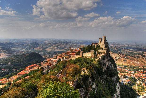San Marino, microestado europeu incrustado na Itália