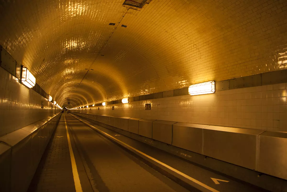 altes-elbtunnel-old-elbtunnel-hamburg-hamburgo-alemanha