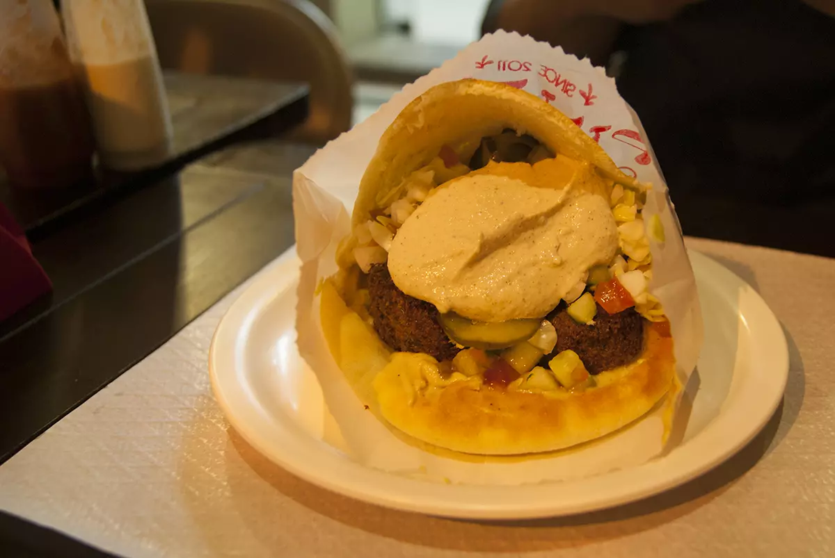 pinati-sanduiche-kebab-falafel-sao-paulo-1200-vegetariano