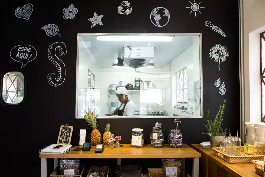 s-simplesmente-vila-madalena-pinheiros-organico-brunch-pao-sem-gluten-granola-1200-4