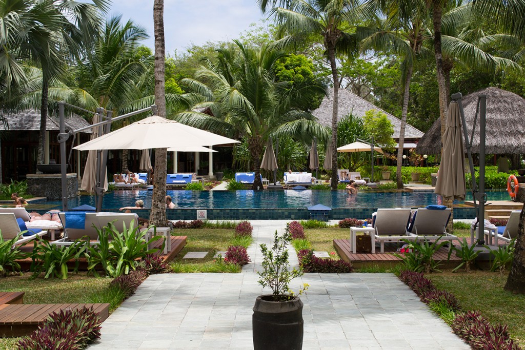 hilton-labriz-hotel-resort-seychelles-silhouette-1200-13