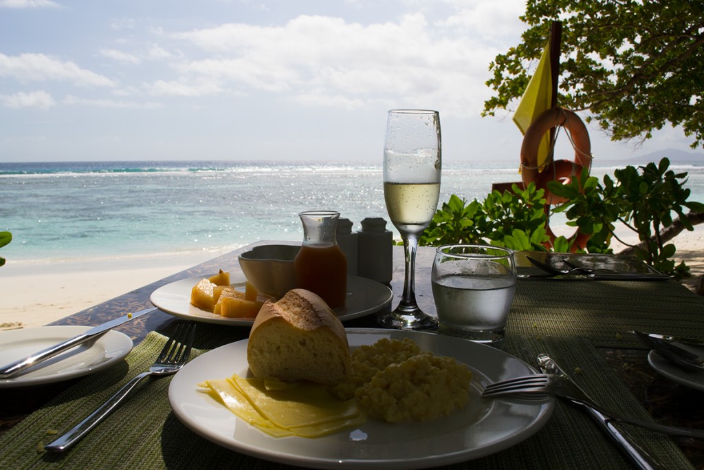 hilton-labriz-hotel-resort-seychelles-silhouette-1200-28