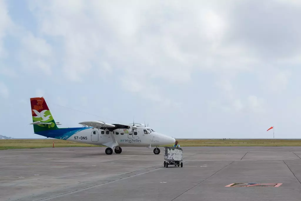 seychelles-praslin-guia-guide-vallee-de-mai-anse-lazio-praia-mais-linda-do-mundo-dicas-o-que-fazer-1200-1