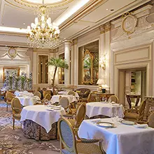 Le Cinq: Um restaurante três estrelas onde cada prato celebra um