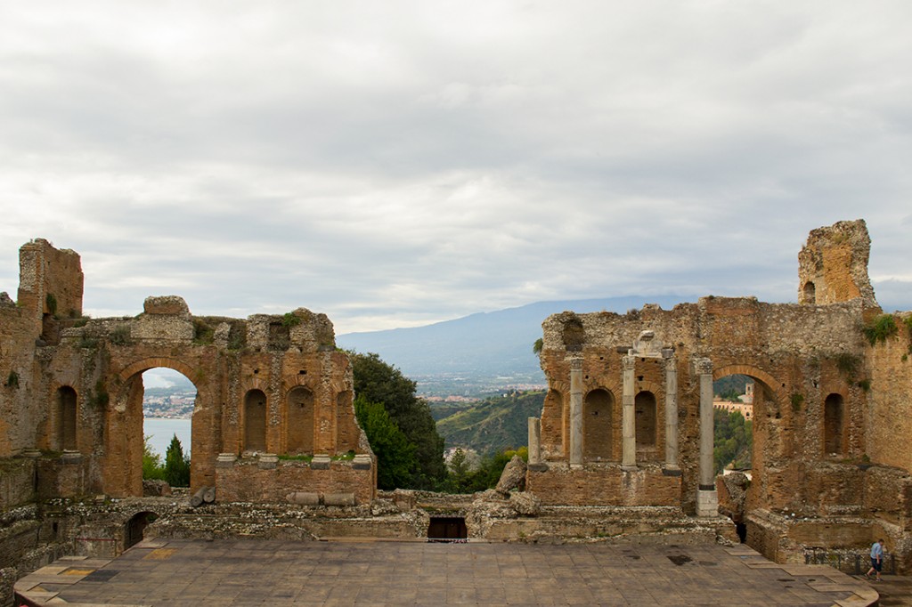 taormina-sicilia-teatro-grego-italia-isolabella-1100-2
